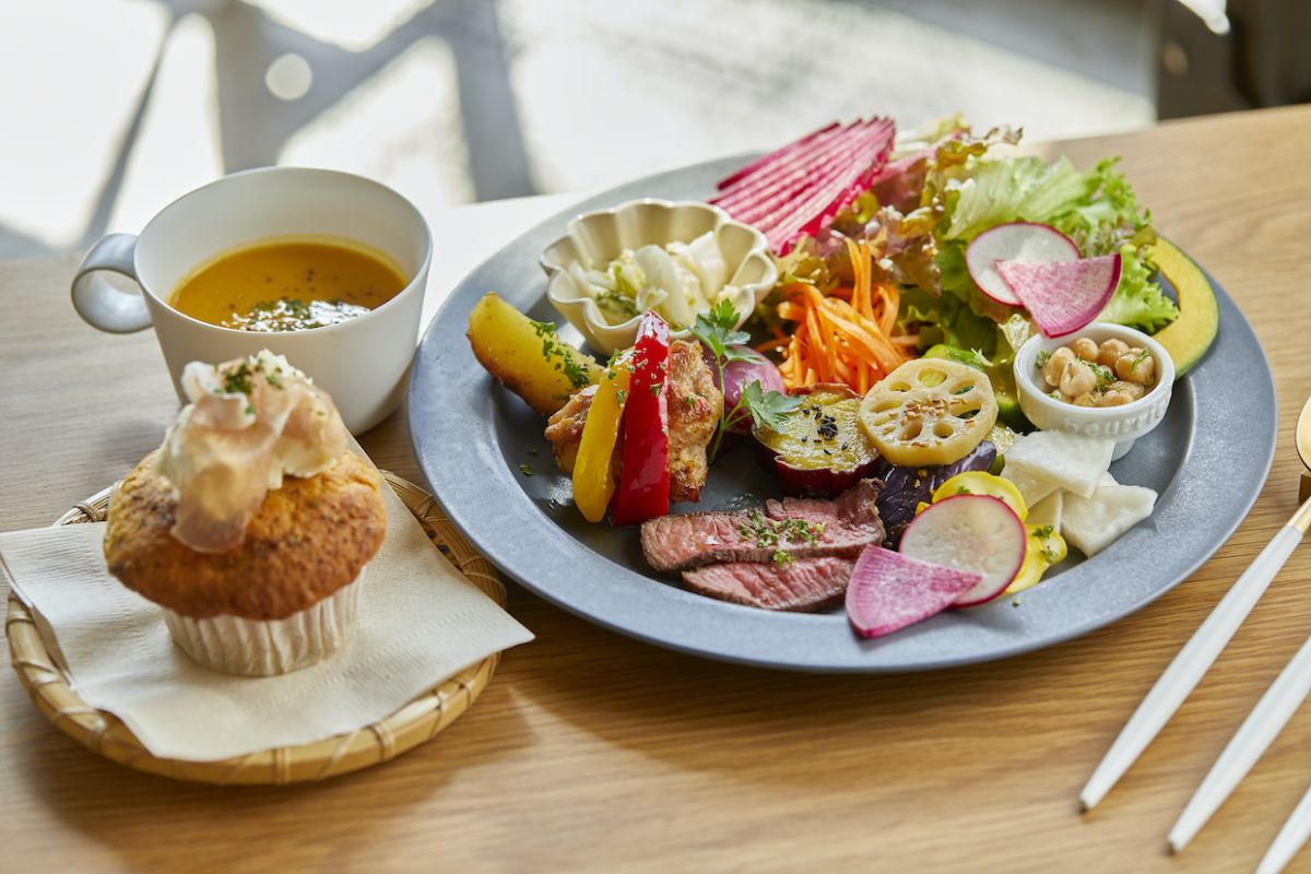 nichi プレート（季節のお惣菜＋マフィンorフォカッチャorスコーン＋本日のスープ）1580円