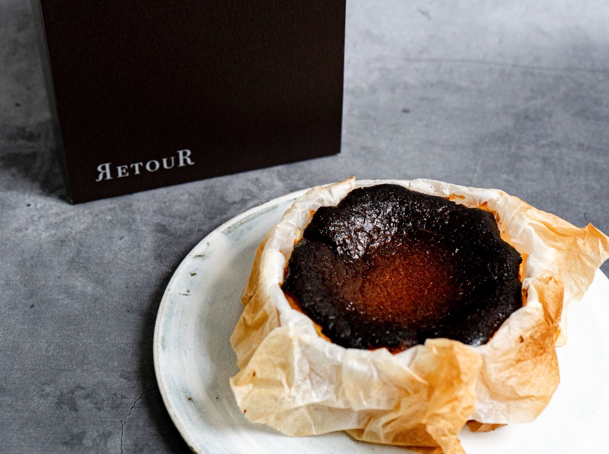 「バスクチーズケーキ」12cmホール3000円