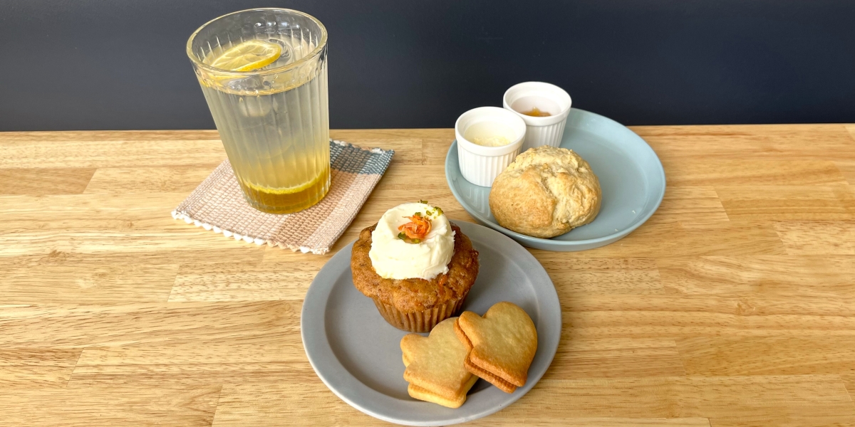 素朴で気取らない手作りお菓子とジェラートを楽しむ♪赤いミトンが目印のLittle Mitten BAKE SHOP