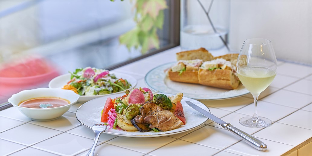 【大阪・本町】朝9時からワイン！カジュアルにイタリアンが堪能できる「NOOM」