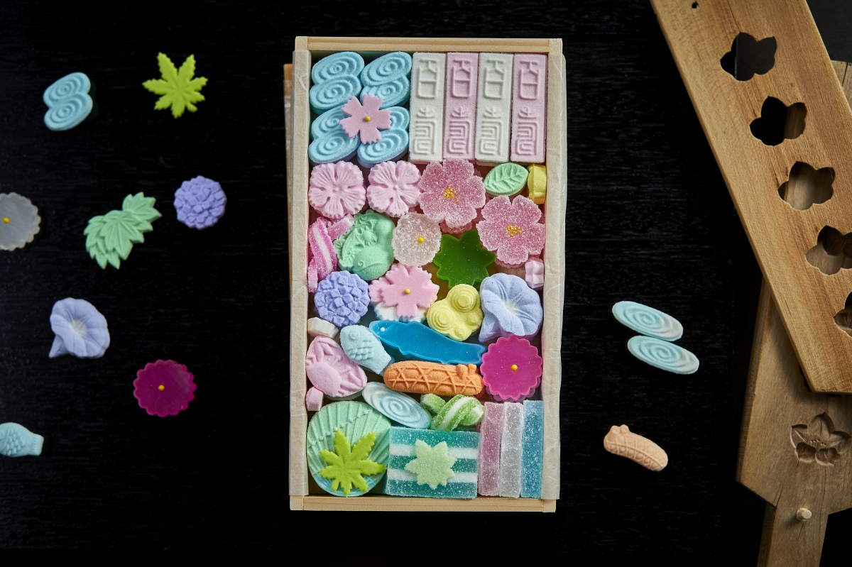 鍵善良房の園の賑い