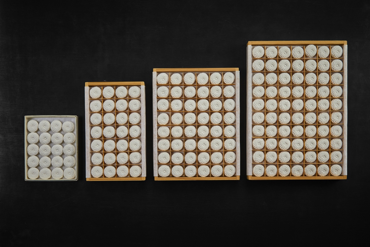 鍵善良房の菊寿糖