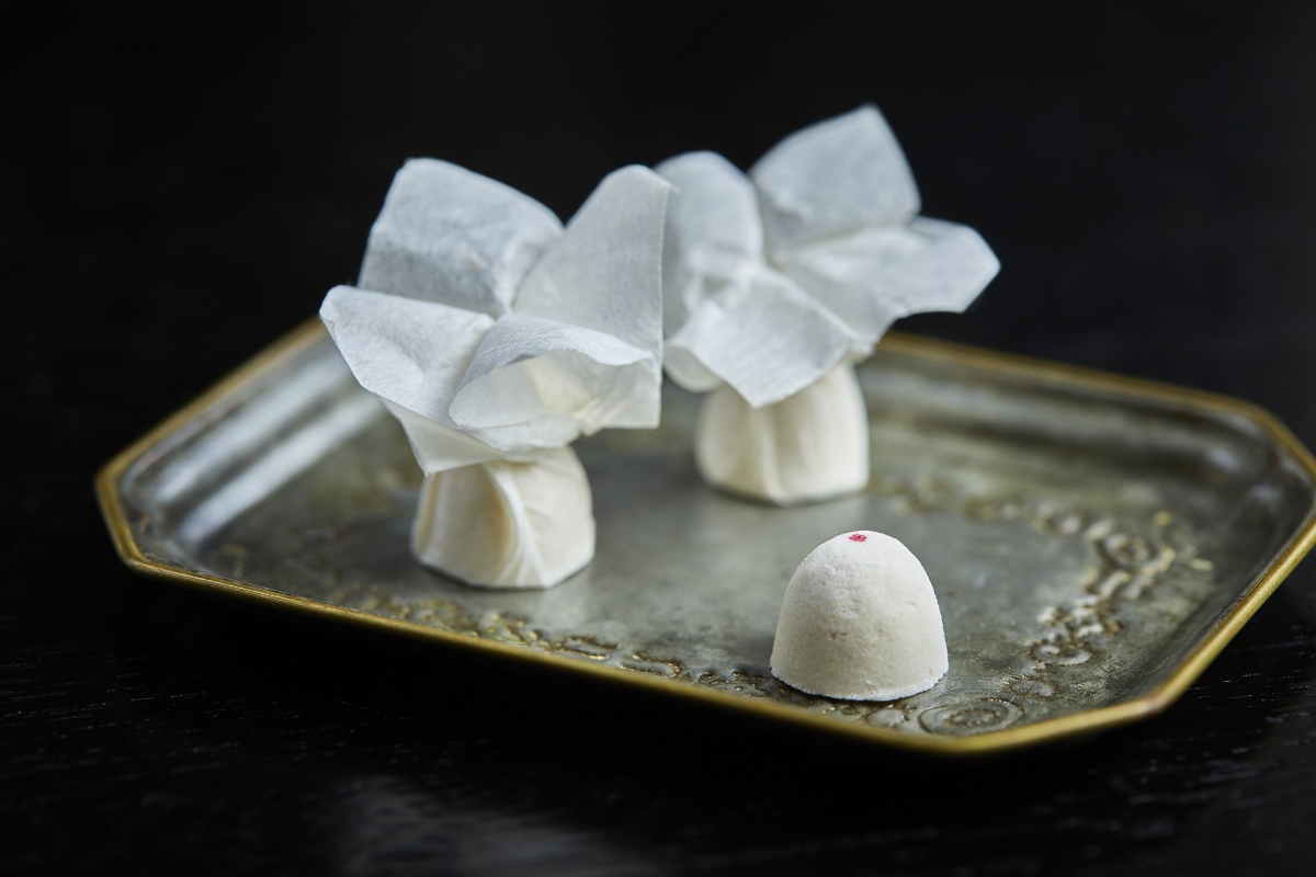 鍵善良房のおちょま