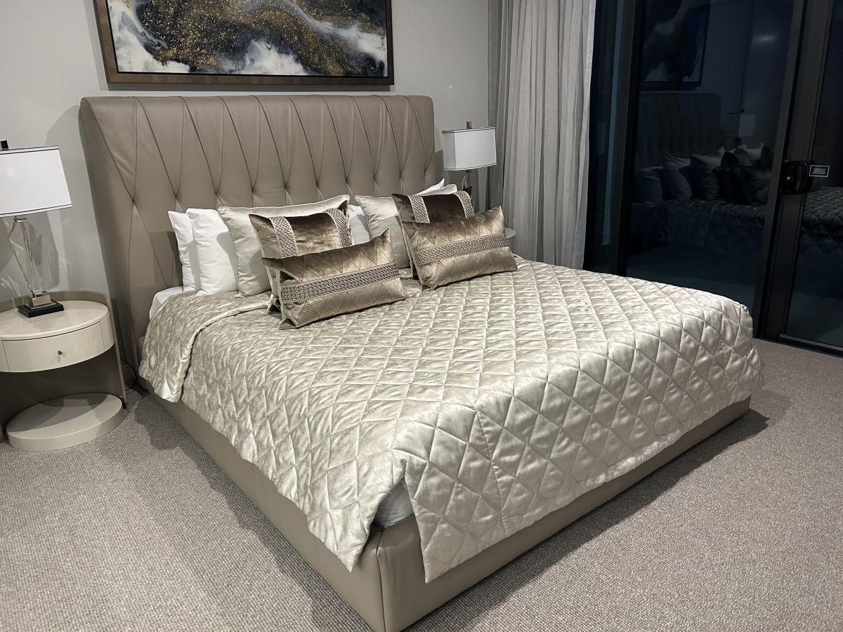 約260㎡、3ベッドルームのサブペントハウス