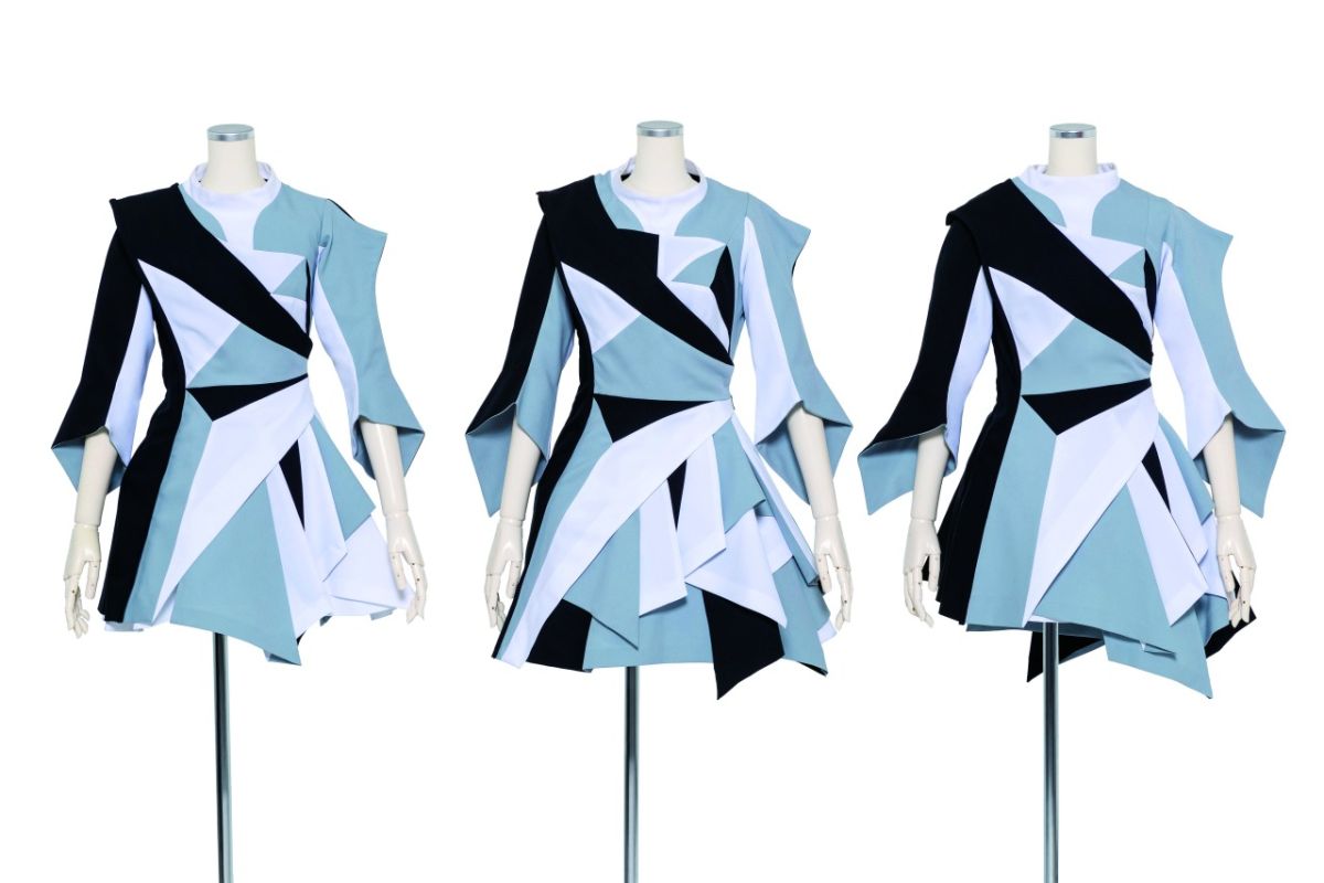 『Perfume COSTUME BOOK 2005-2020』より 「SXSW/COSMIC EXPLORER 北米ツアー」2015/16年　©文化出版局