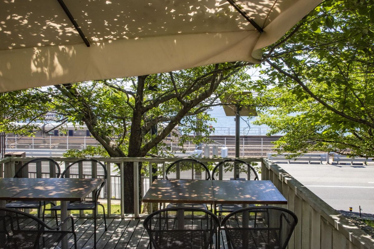 PATISSERIE TOOTH TOOTH Sea Side Cafe