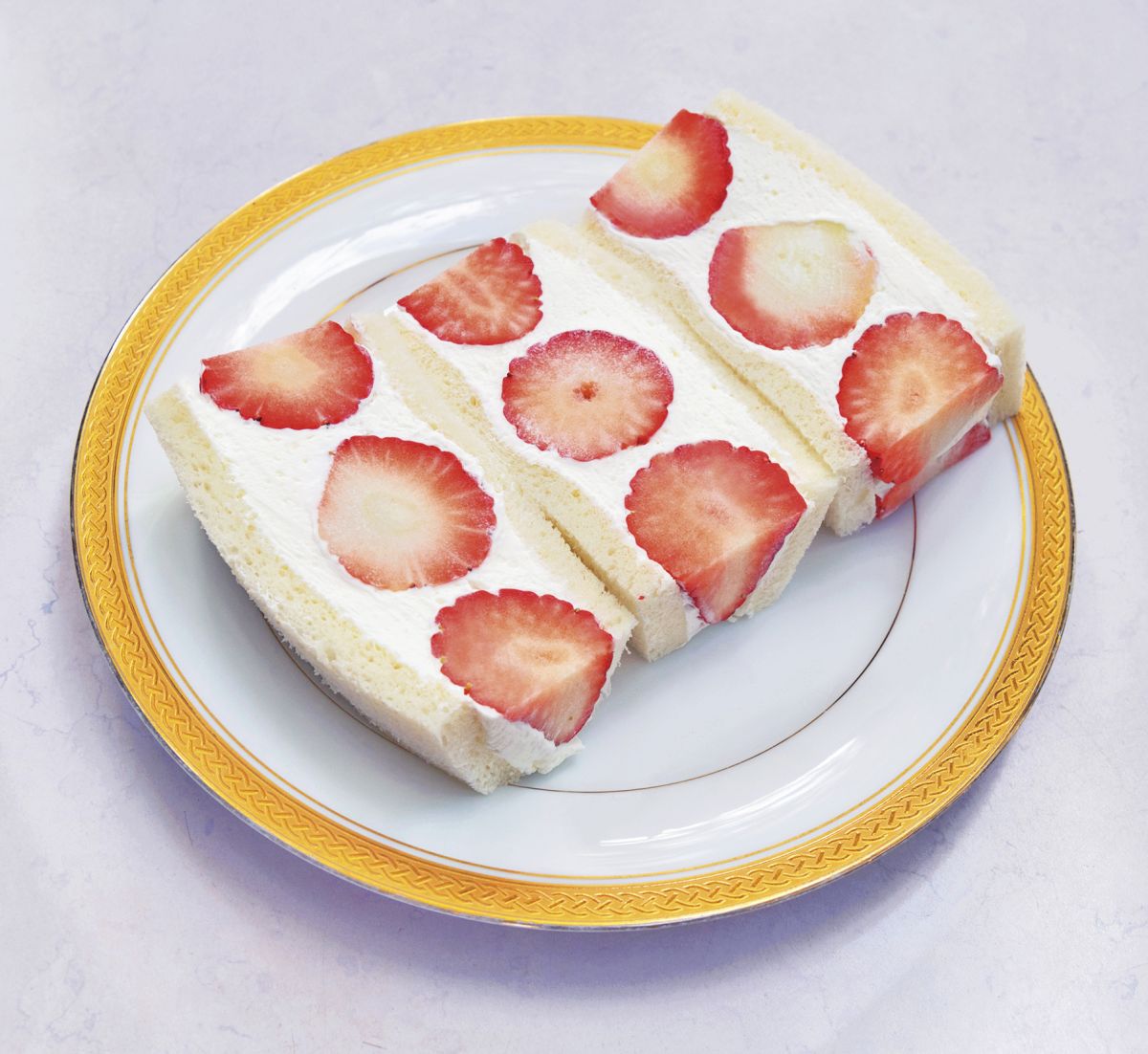 スカイベリー苺サンド 時価【販売期間12～5月】