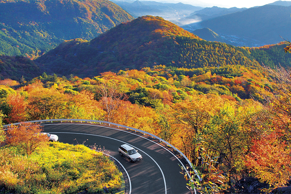 紅葉シーズンになると渋滞で2時間以上かかることも