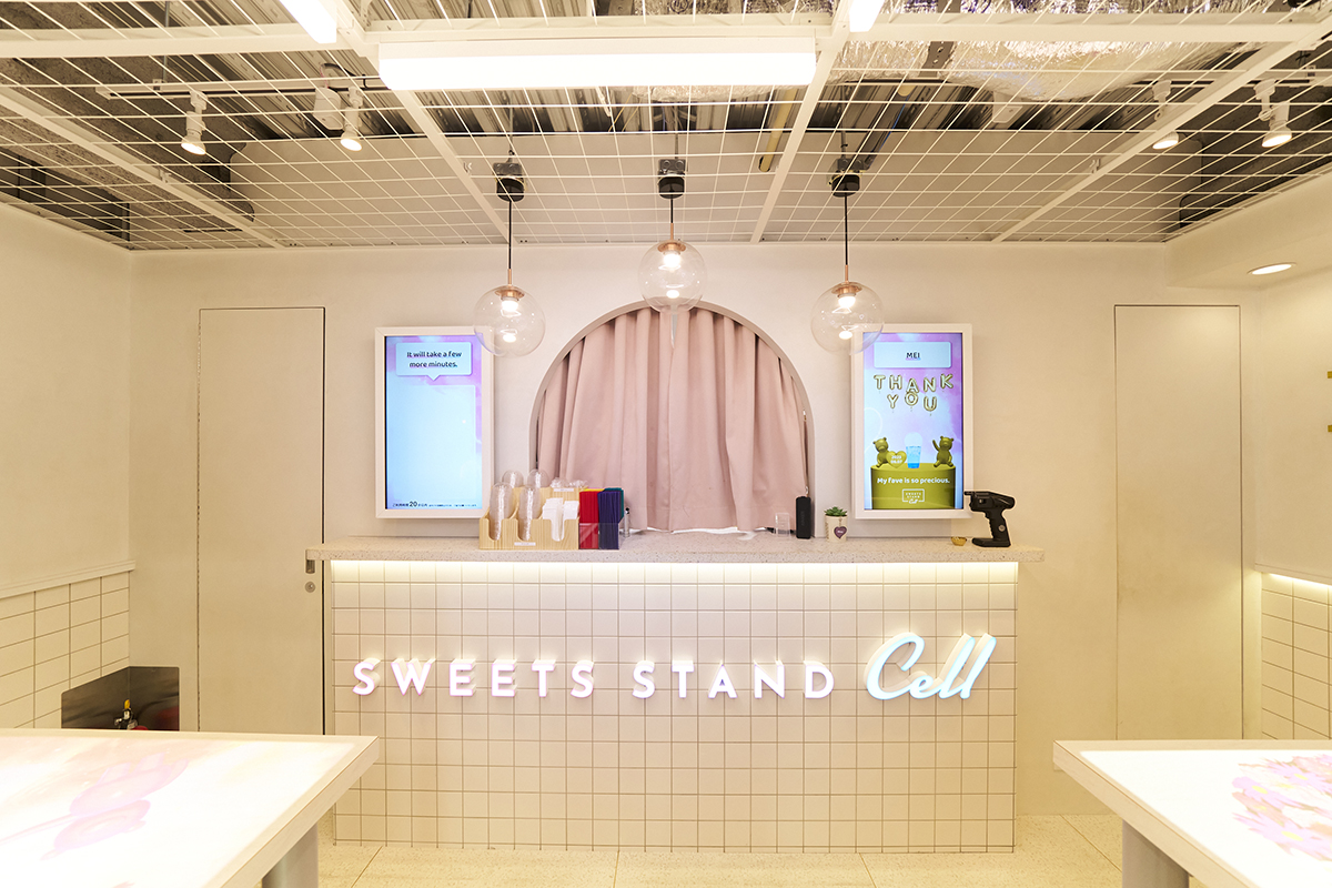 SWEETS STAND Cell