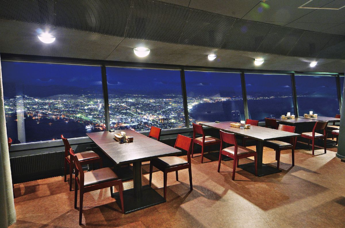 山頂展望台と同じく 函館の街夜景をしっかり見渡せます