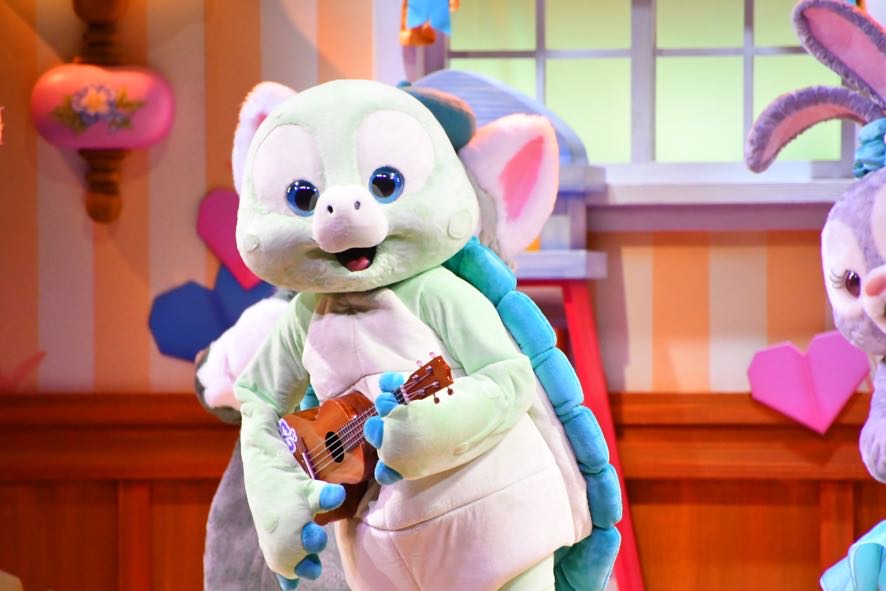 ステラ・ルーがうまく踊れないとき、オル・メルが素敵な音楽で助けてくれたり