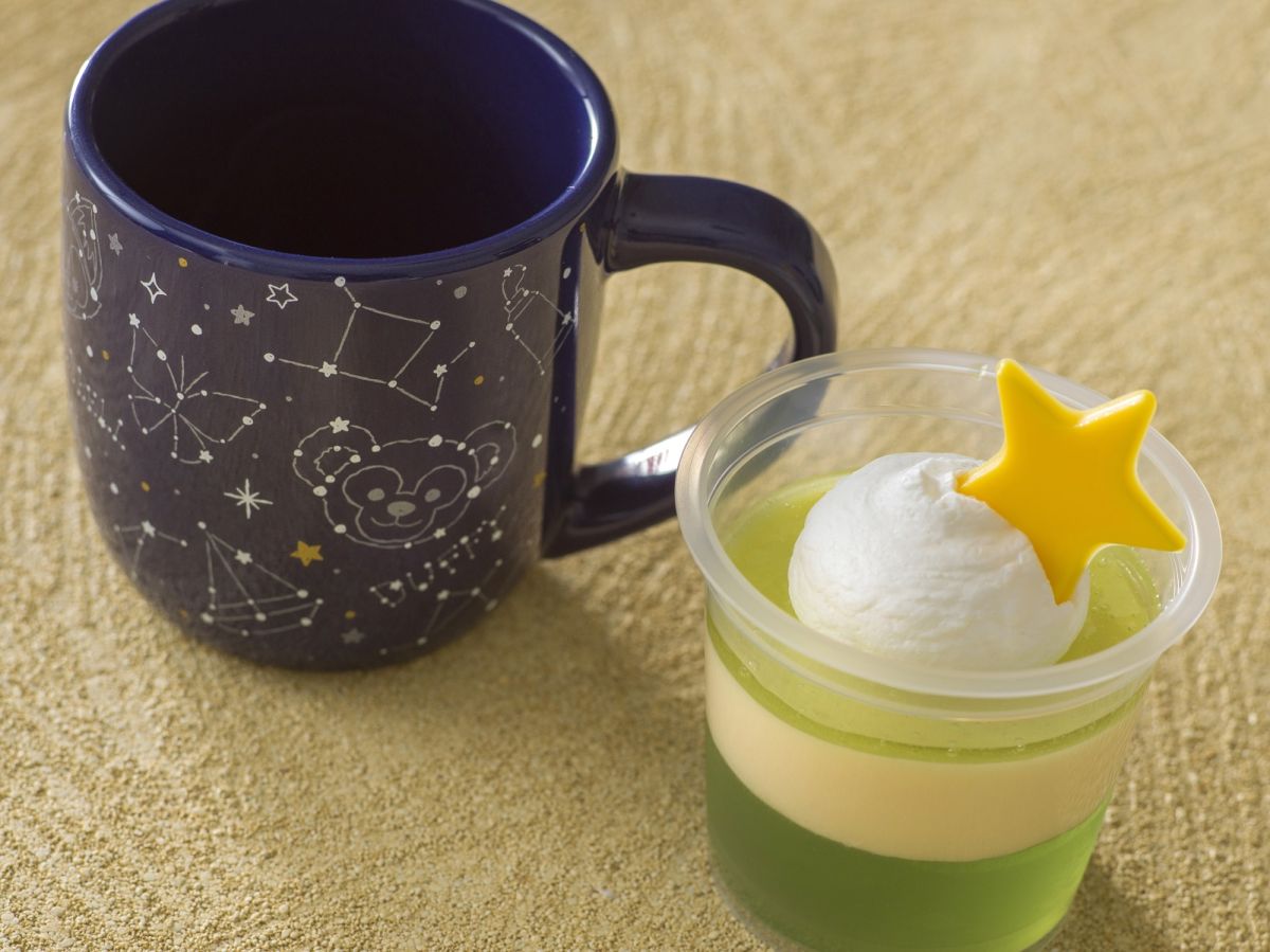 「バニラムース＆メロンゼリー、スーベニアカップ付き」1070円