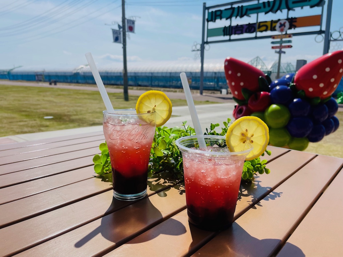 カフェ・レストランLes Pommesで味わえる「トリプルベリージンジャー」（500円）は夏にぴったりのドリンク