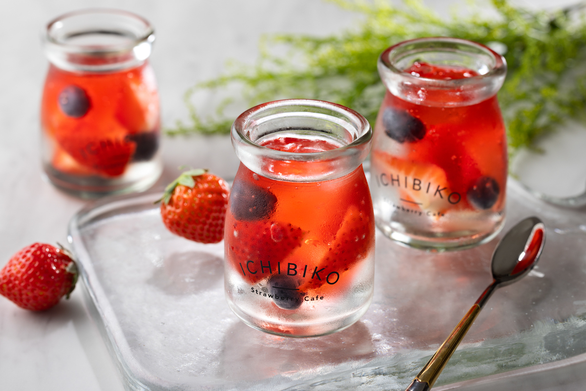 「夏いちごグラス」520円（税込　テイクアウト561円）