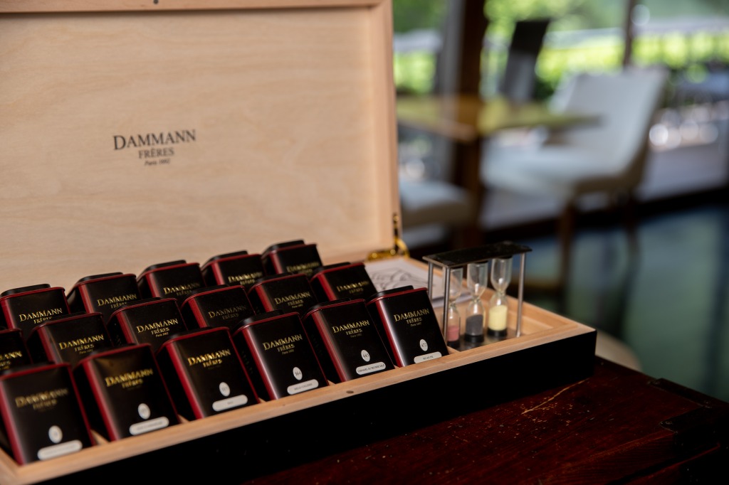 紅茶はフランスのティーブランド「DAMMANN　FRERS（だまん ふれーる）」