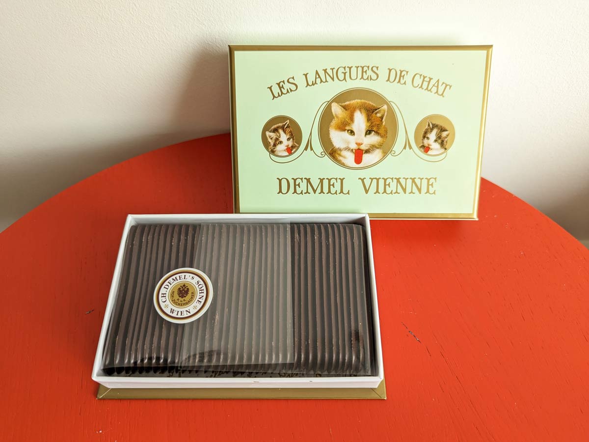 デメル　猫の舌　€23.50