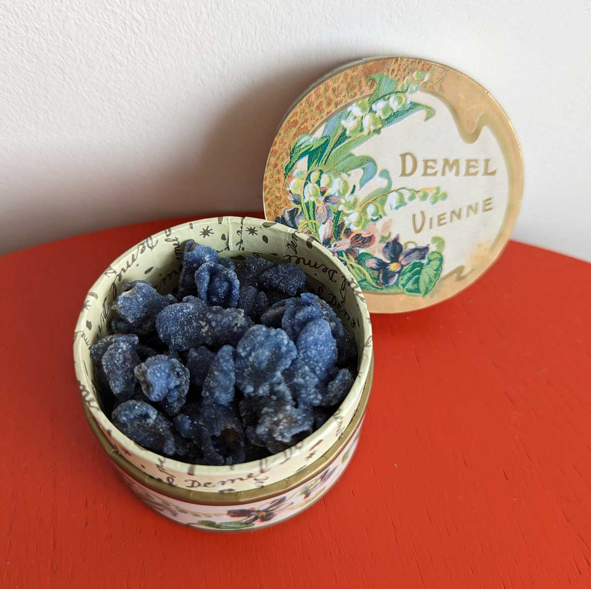 デメル　すみれの砂糖漬け　€19.50