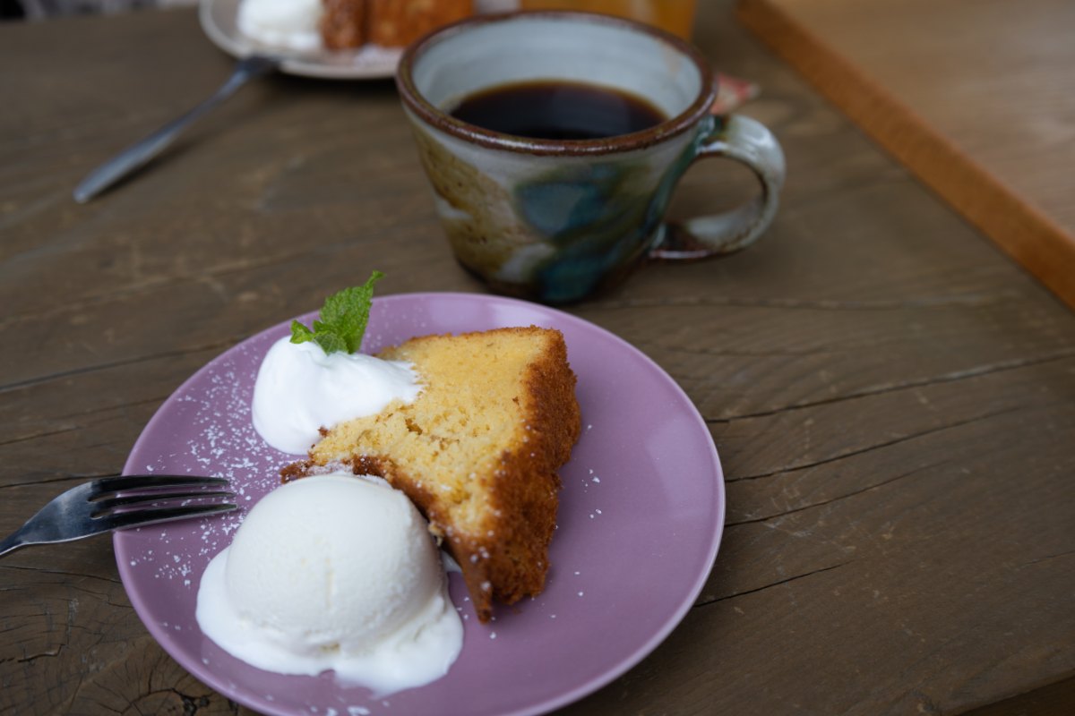 米粉のシフォンケーキ（ドリンク付きケーキセット770円）