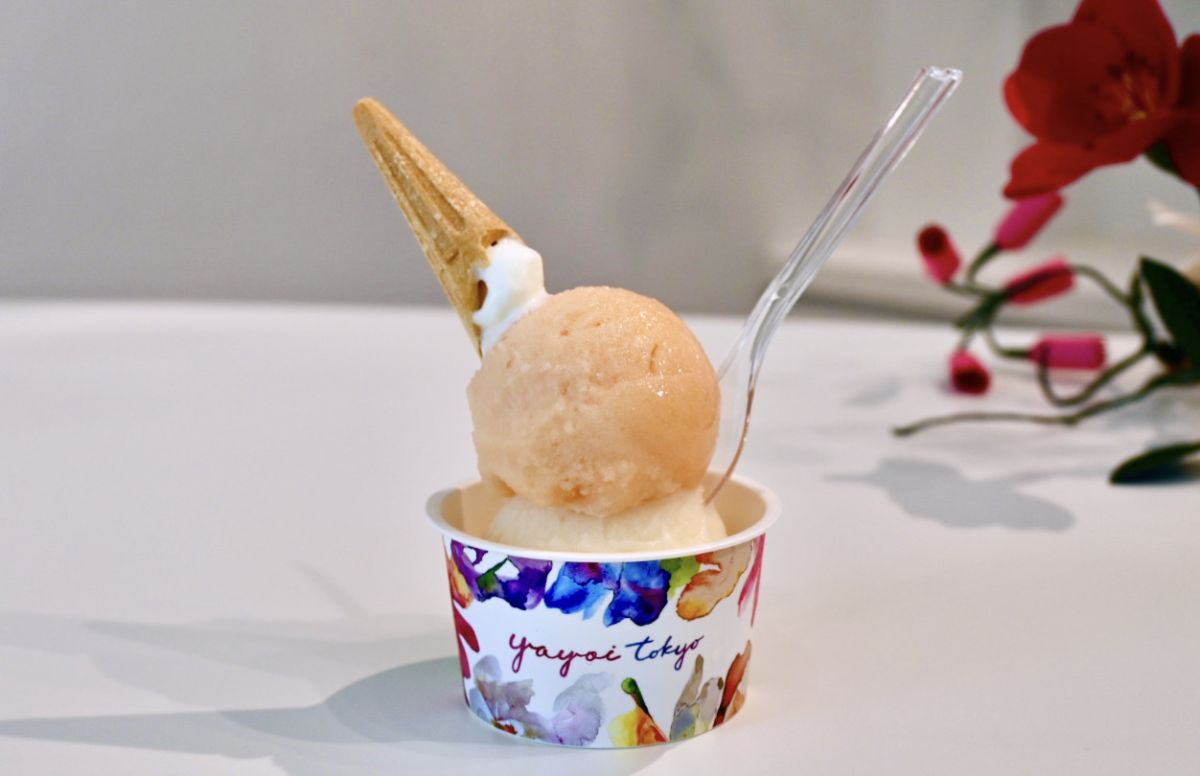 上が「グレープフルーツ×金木犀」、下が「桃」