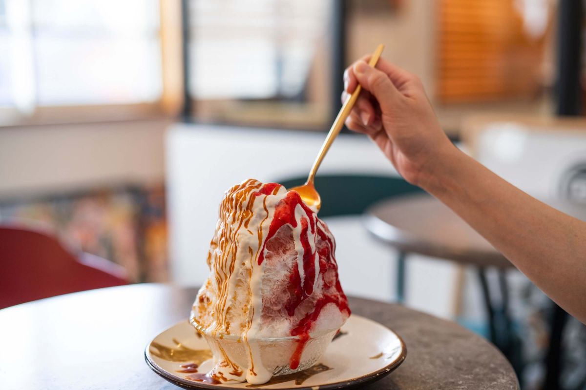 ふわふわなので雪崩注意！スプーンでそーっとすくって