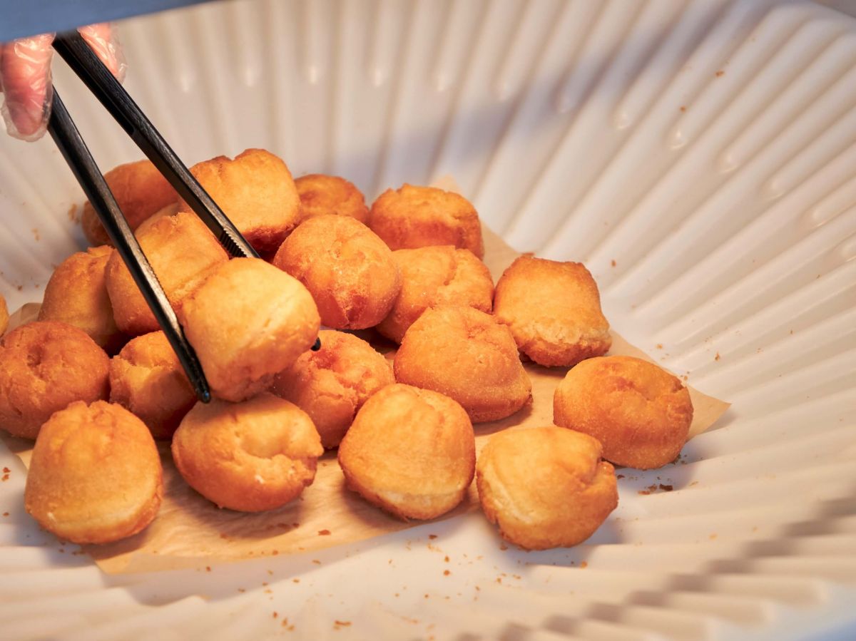 5分ほどでかわいらしいミニドーナツのできあがり！