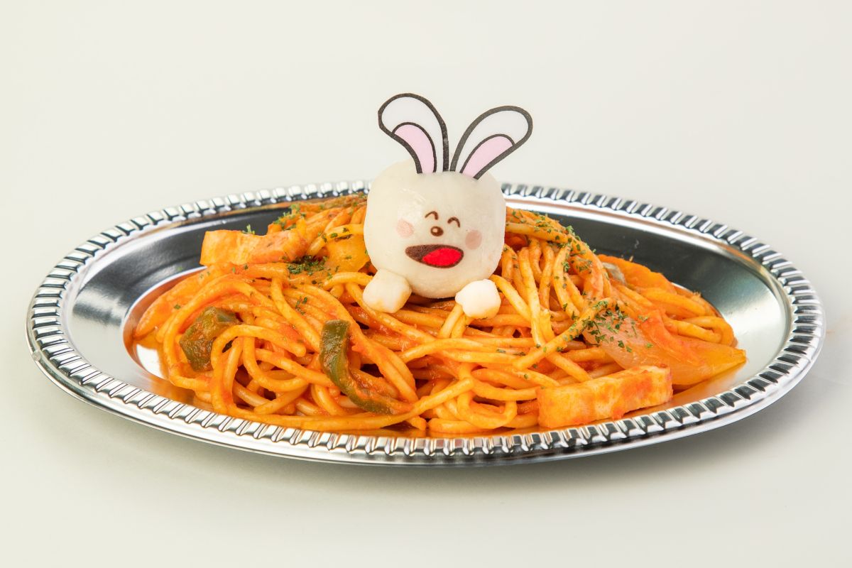 「うさぎさんのもふもふポテトナポリタン」1100円