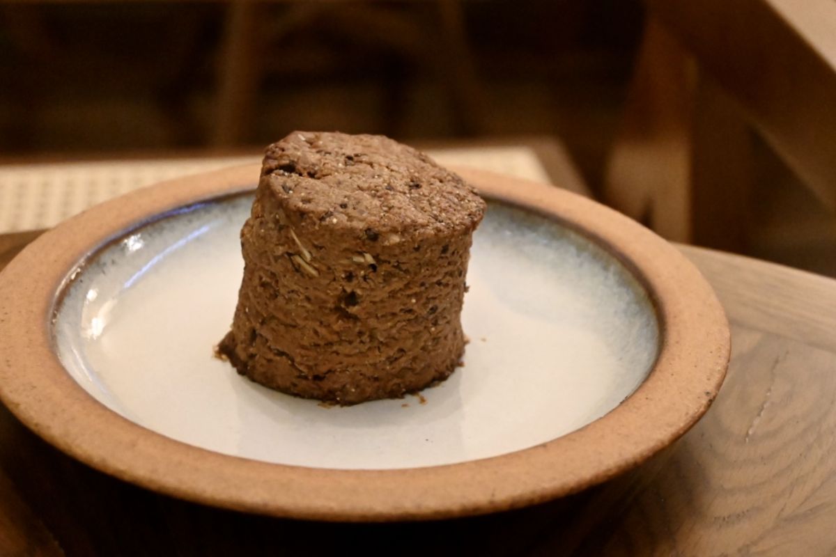 「麹甘酒スコーン カカオ＆アーモンド」450円