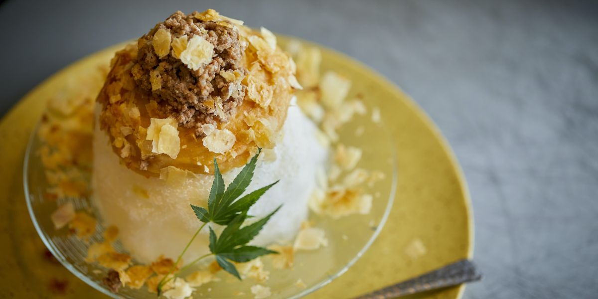 「肉じゃがミートパイ」1300円