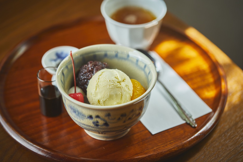 「クリームあんみつ」950円