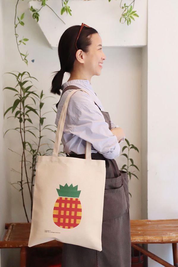 デザイナートートバッグ　399NT$