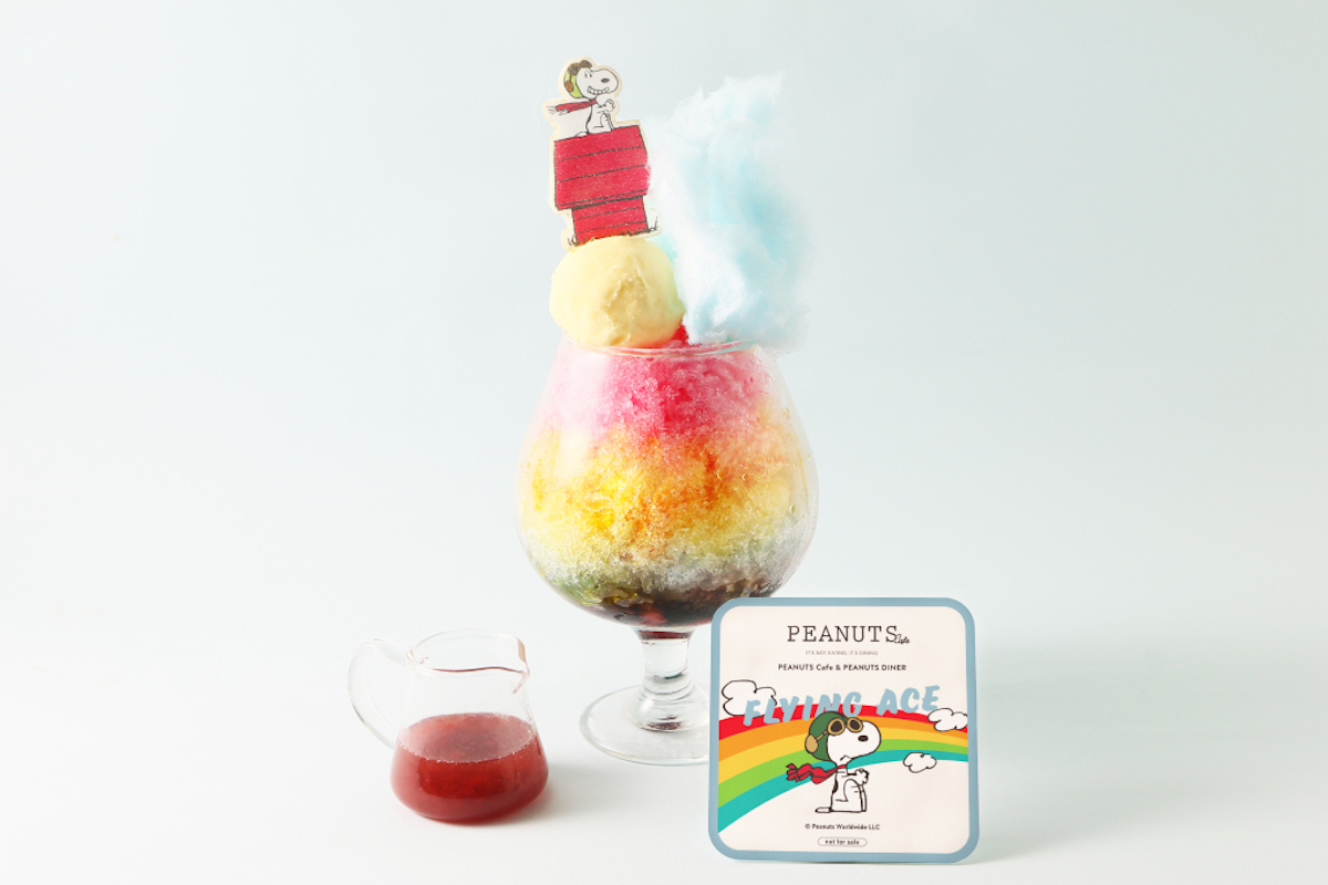 「フライング・エースのかき氷」1265円 ※コースター付（テイクアウト980円） PEANUTS Cafe 中目黒・スヌーピーミュージアム・名古屋・大阪・博多　© 2023 Peanuts Worldwide LLC