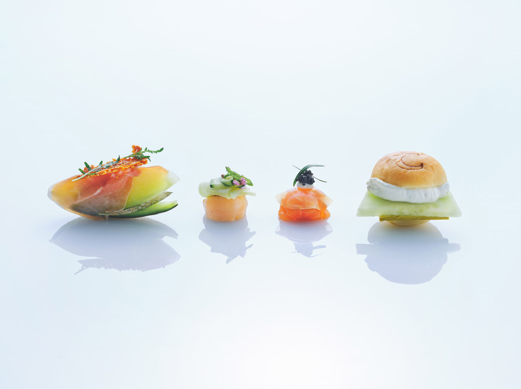 左から「生ハムメロン」、「スパイスメロン」、「メロンクーリ」、「メロンピスタチオバターサンドイッチ」