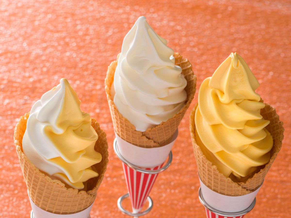 「ソフトクリーム」各500円