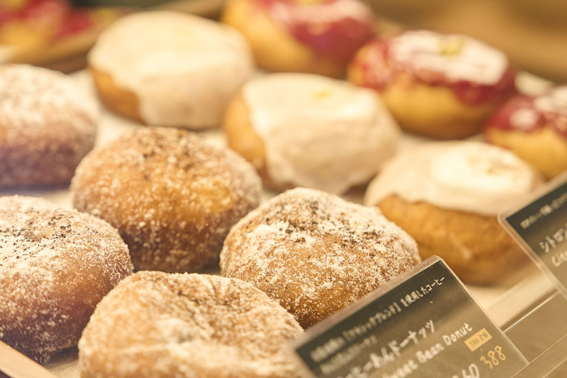 トレンドのドーナツはコーヒーとの相性もぴったり
