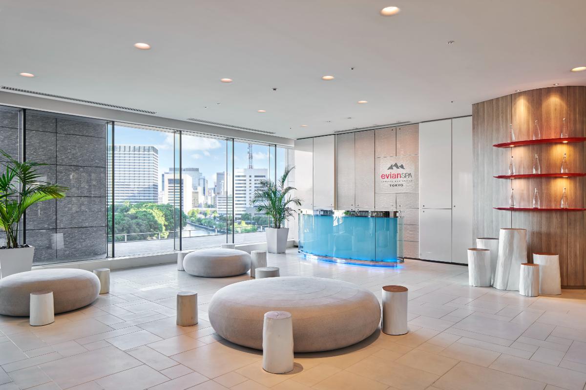 「エビアン スパ 東京」