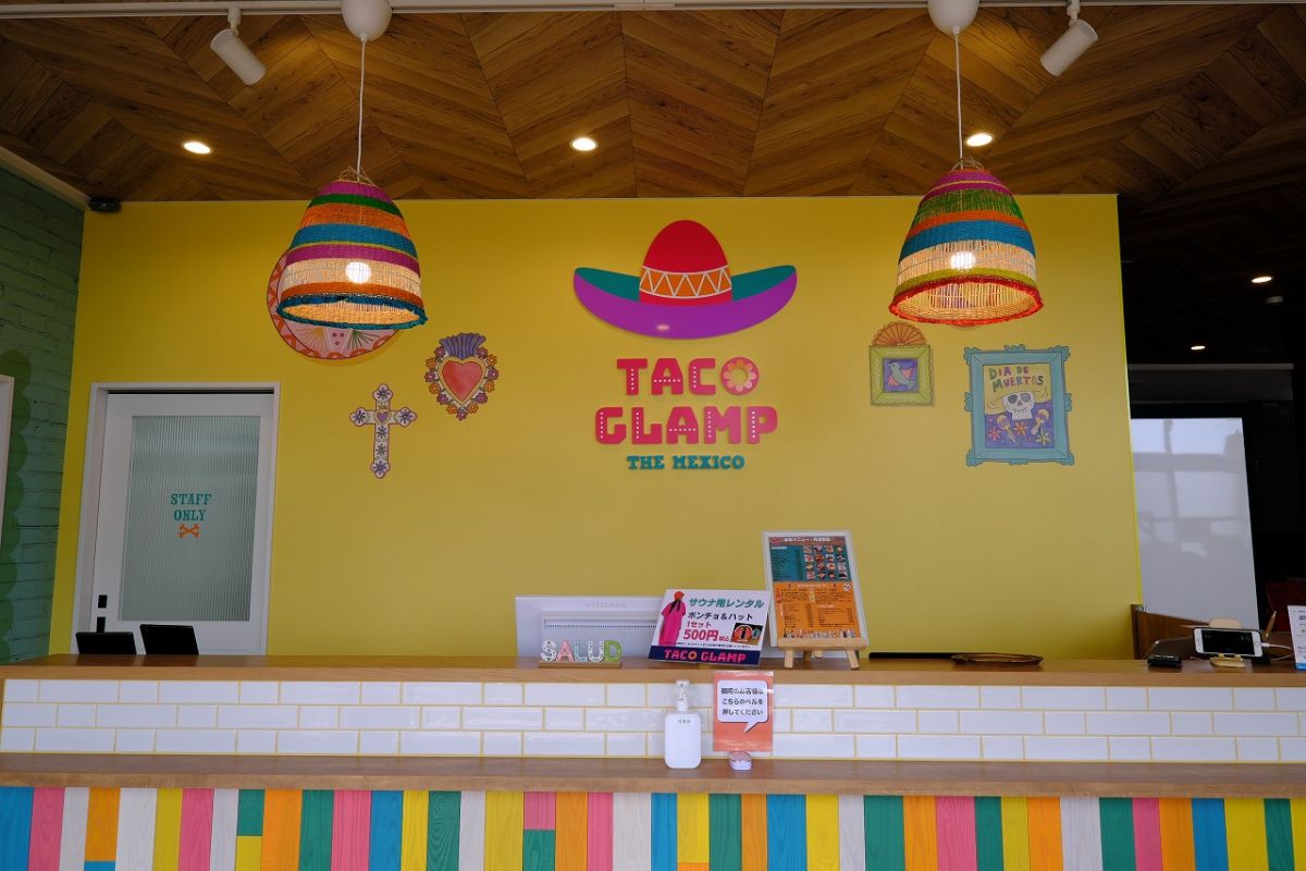 照明や置物など細かいところもメキシカンに統一