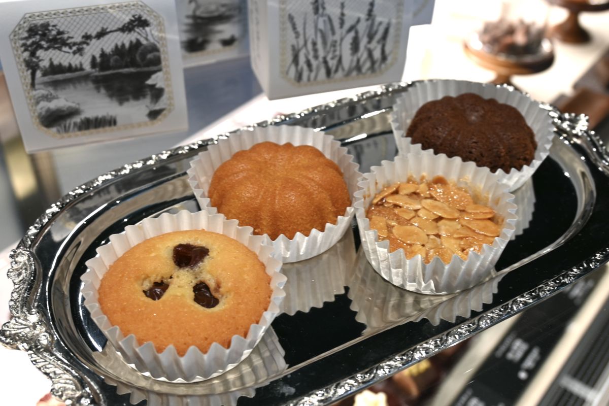 「ルルガトー」各410円（写真左から）グリオット、バター、キャラメルナッツ、ショコラ