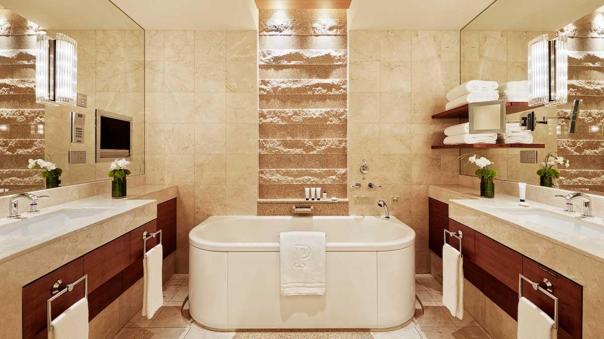 「プレミアルーム　バスルーム」