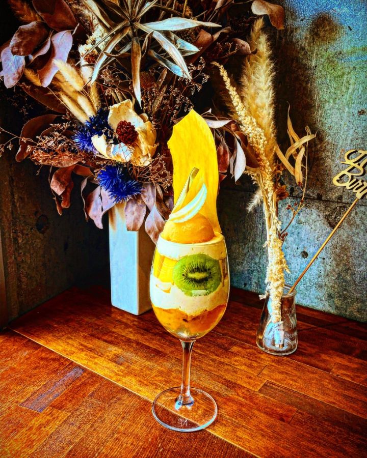 「パフェ トロピカル」1700円