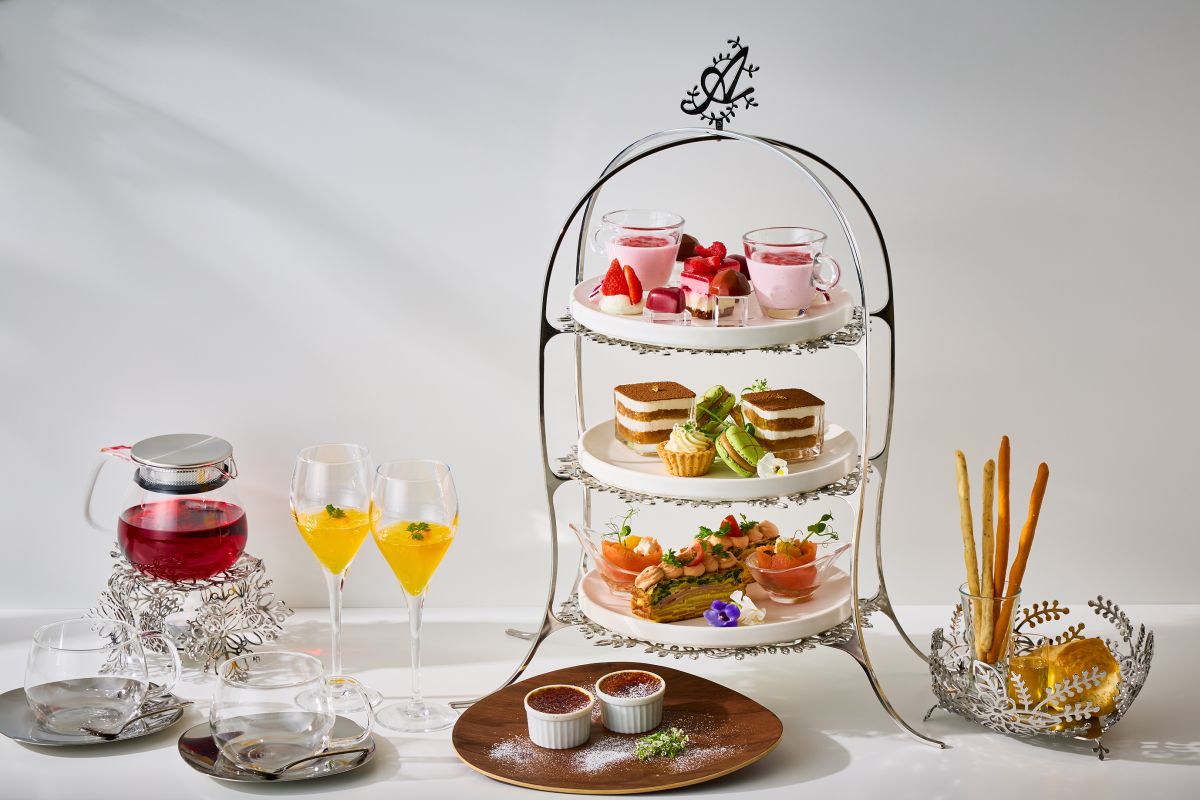 「アニヴェルセルカフェ 表参道」リニューアルオープン！非日常が味わえる特別な場所で、優雅なひと時を