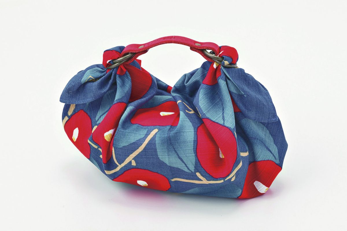 風呂敷プチハン1320円、小風呂敷660円〜1100円