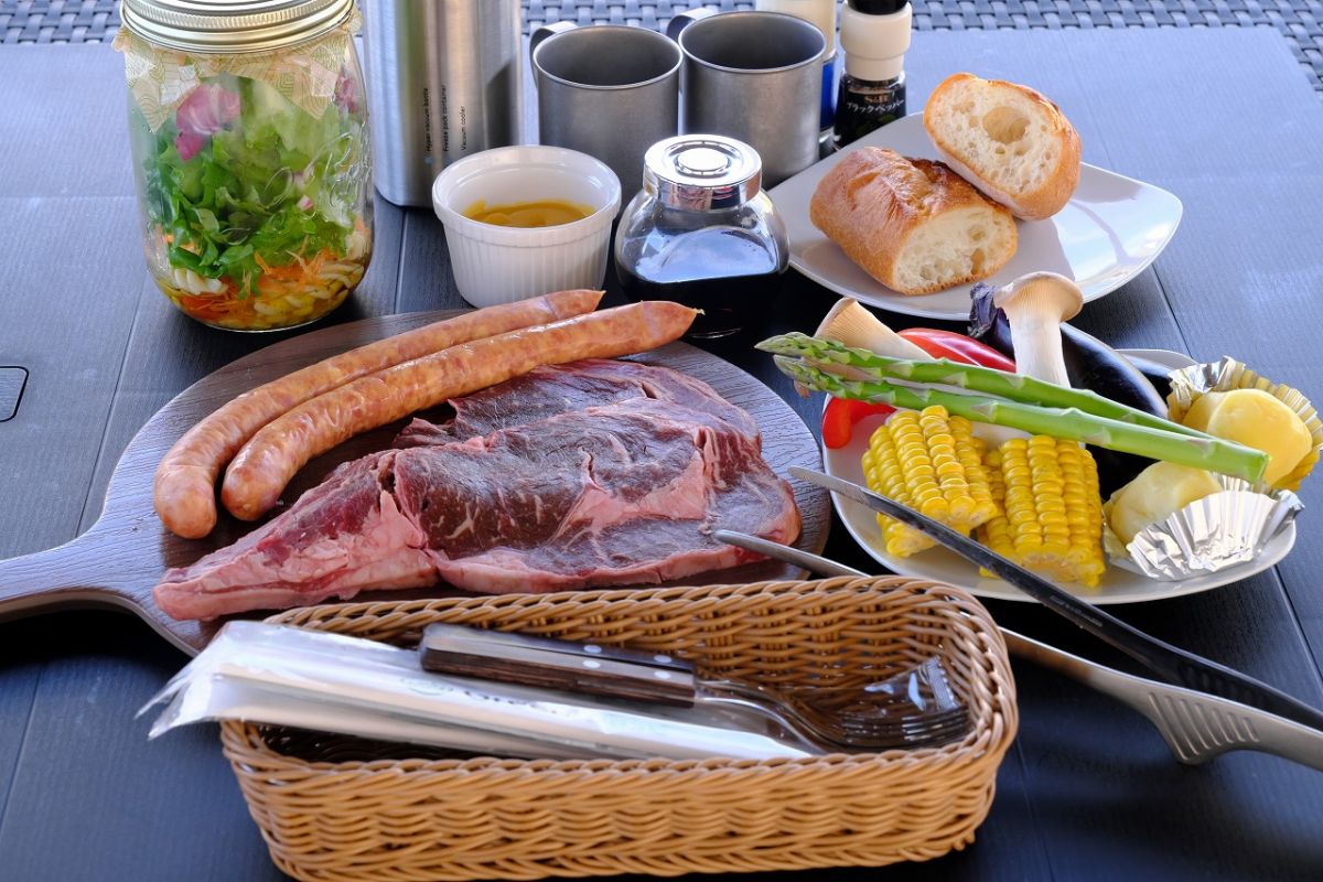 夕食の「BBQセット」　※2名分