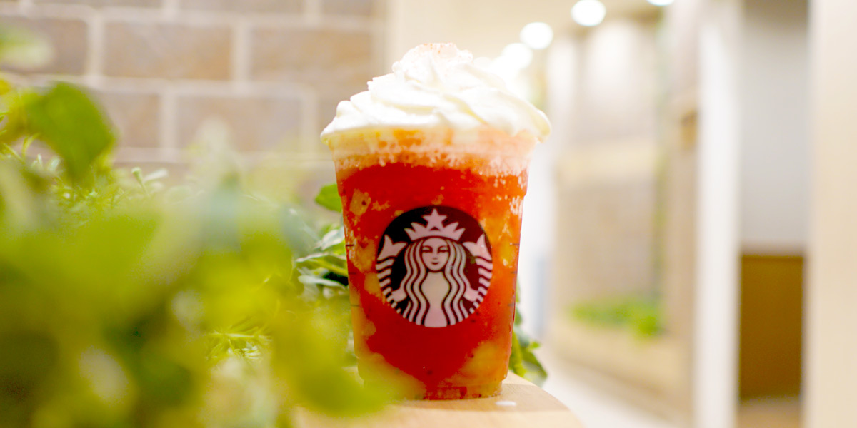 「GABURI スイカ フラペチーノ®」Tallサイズのみ 678円（持ち帰り）、690円（店内利用）