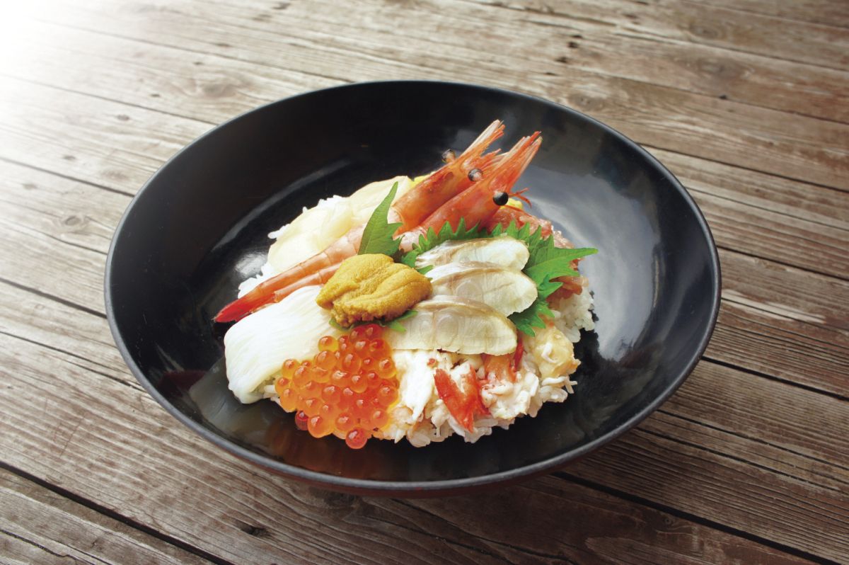 朝市食堂函館ぶっかけ「ほっけ刺し大名盛」2750円