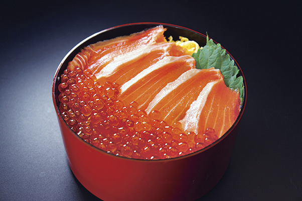 朝市食堂函館ぶっかけ「いくらサーモン」1620円