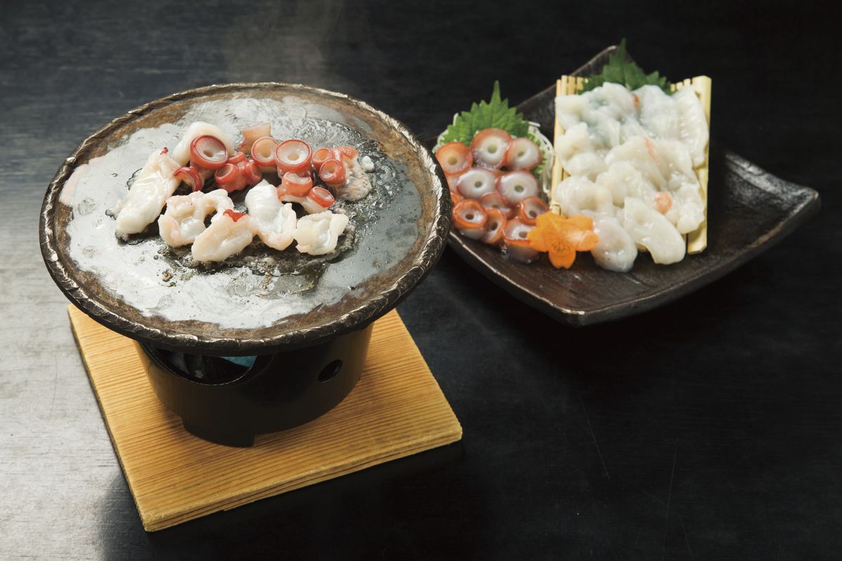 活きタコおどり焼968円