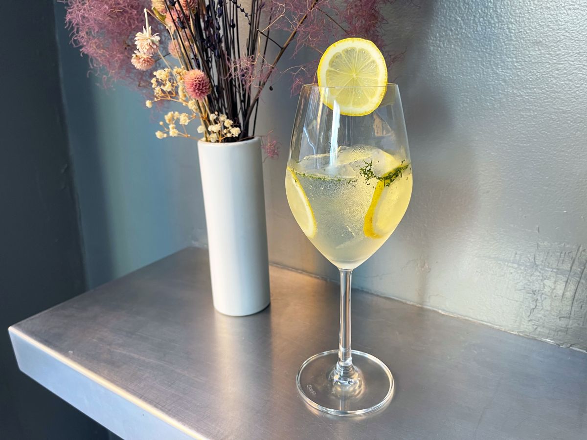 「自家製ディルシロップのレモネード」800円　※夏の終わり頃まで販売予定