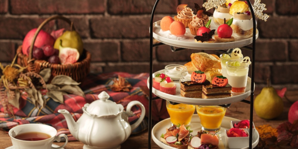 【横浜・大宮】ミニサイズのモンブランやお芋パフェ、かぼちゃのマカロンなど秋の味覚が満載！ハロウィン限定アフタヌーンティー！