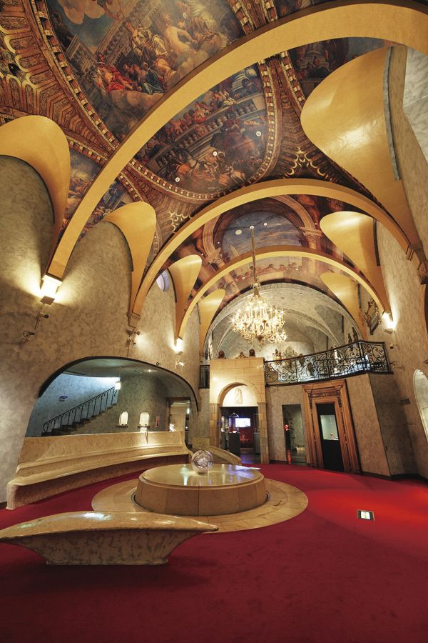 箱根ガラスの森美術館