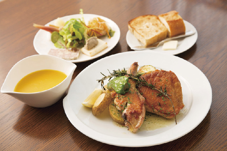 Café Bistro & Wine Bar LE VIRGULE